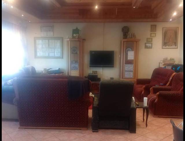 3 BEDROOM HOUSE FOR SALE IN PARK RYNIE